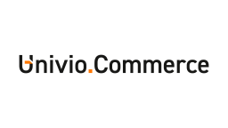 Obraz wyświetla tekst univio.commerce napisany nowoczesną, bezszeryfową czcionką. Litera U i kropka w .commerce są podświetlone na pomarańczowo, na jasnoszarym tle.